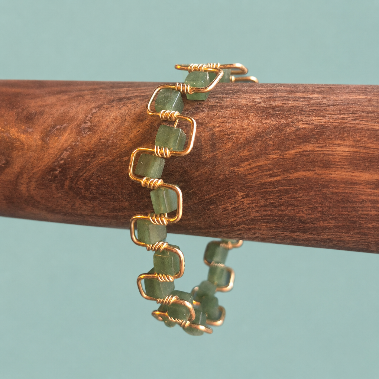 Sqare Jade Green Wire Bracelet